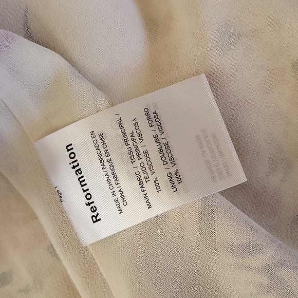 Reformation Kourtney Floral Midi Dress In Donna. 10 - Picture 11 of 13